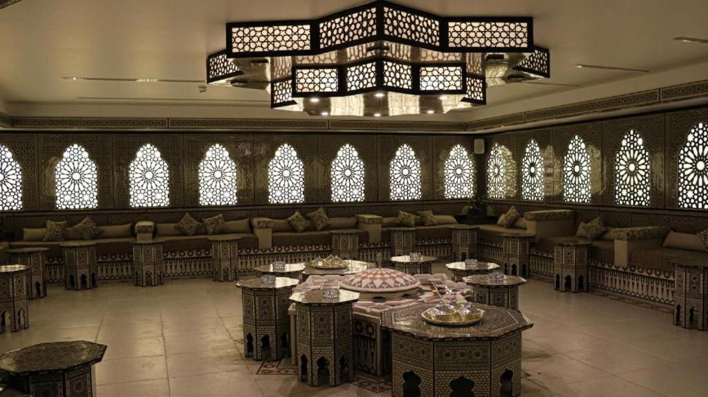Rival Hotel Amman Extérieur photo